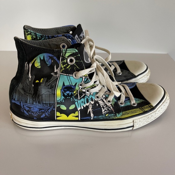 Converse All Star RARE Batman Chuck Taylor DC Comics Hi Tops Size 8 - Picture 1 of 10